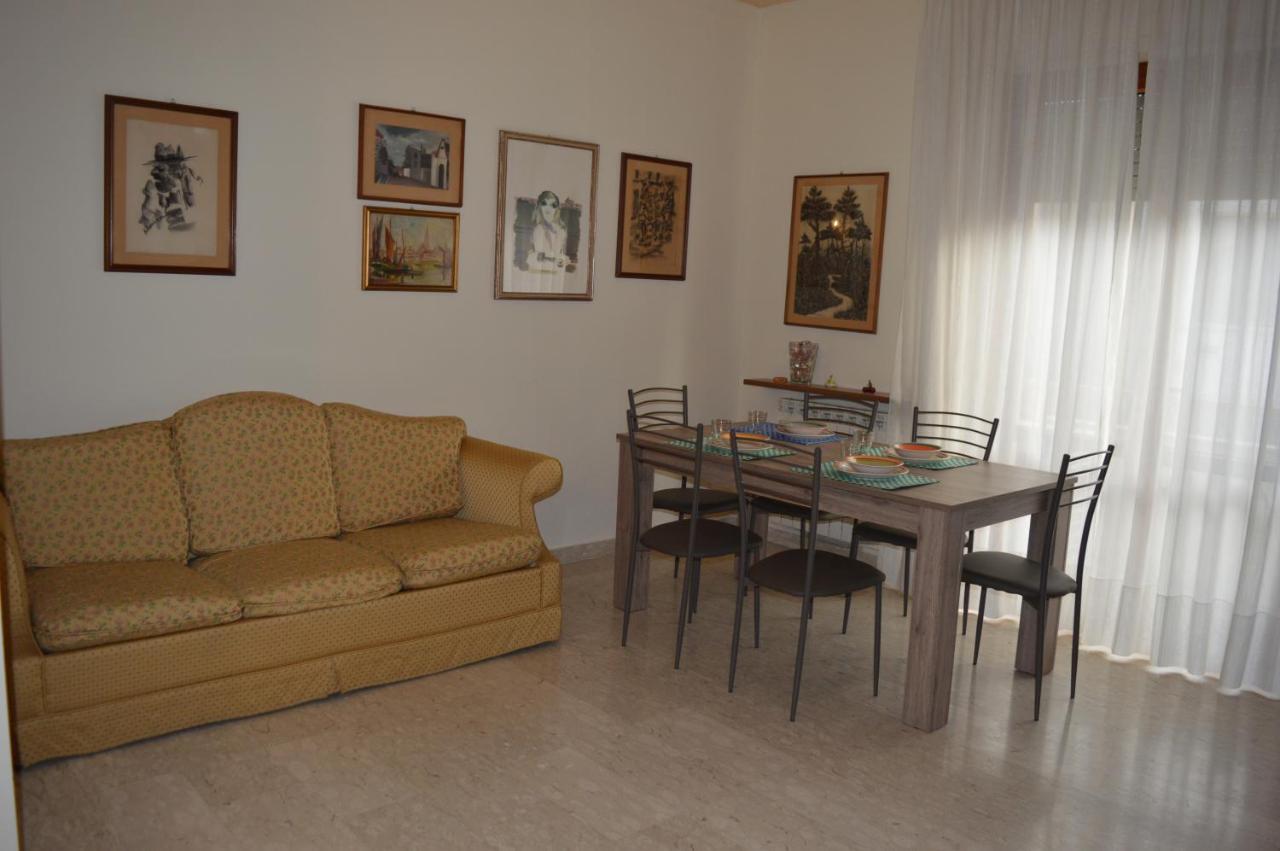 Appartamento Casa Le Sorelle Viareggio Esterno foto
